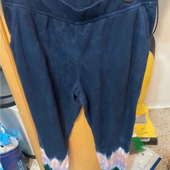 Wild fox jogging set X-Large hoodie and large bottoms - Picture 6 of 8